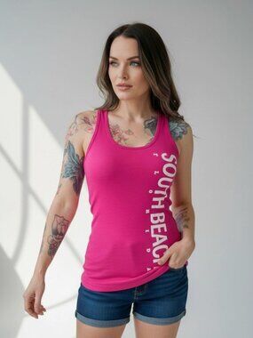 Miami Style ✦ Graphic Tank Top ✦ South Beach Florida Pink Ribbed Scoop Neck M
